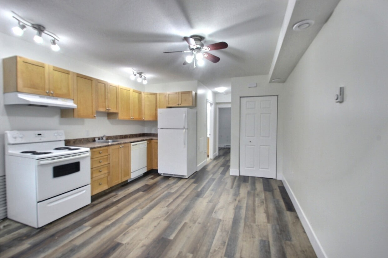 132 Alma St Unit f, Moncton, NB E1C 4Y7 Apartment for Rent in Moncton