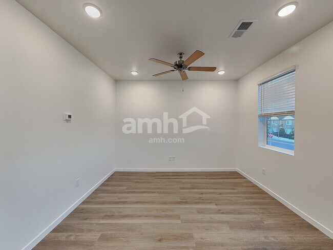 Foto del edificio - 26148 E Calhoun Pl