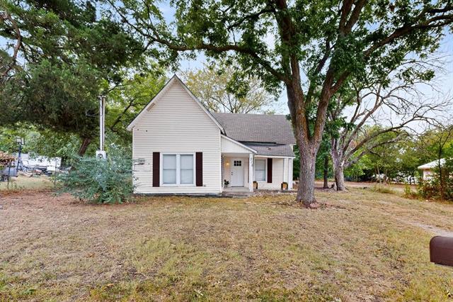 Foto principal - 315 E Maple St