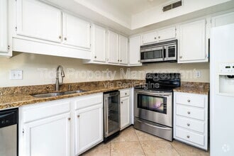 Building Photo - 1206 Ventura Pl