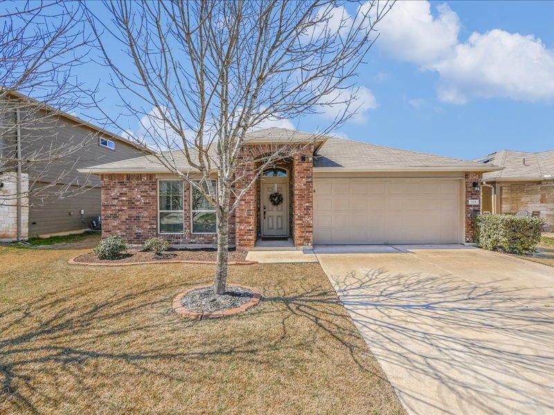 Primary Photo - 725 Pinnacle Dr