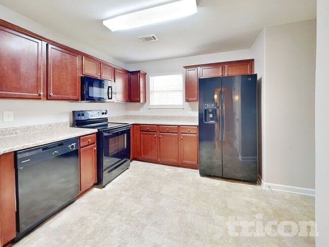 Foto del edificio - 121 Pristine Dr