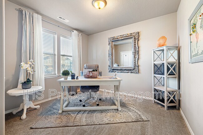 Foto del edificio - 6013 Rockrose Ln