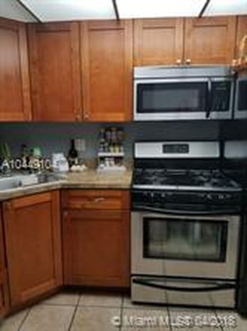 Building Photo - 6709 N Kendall Dr