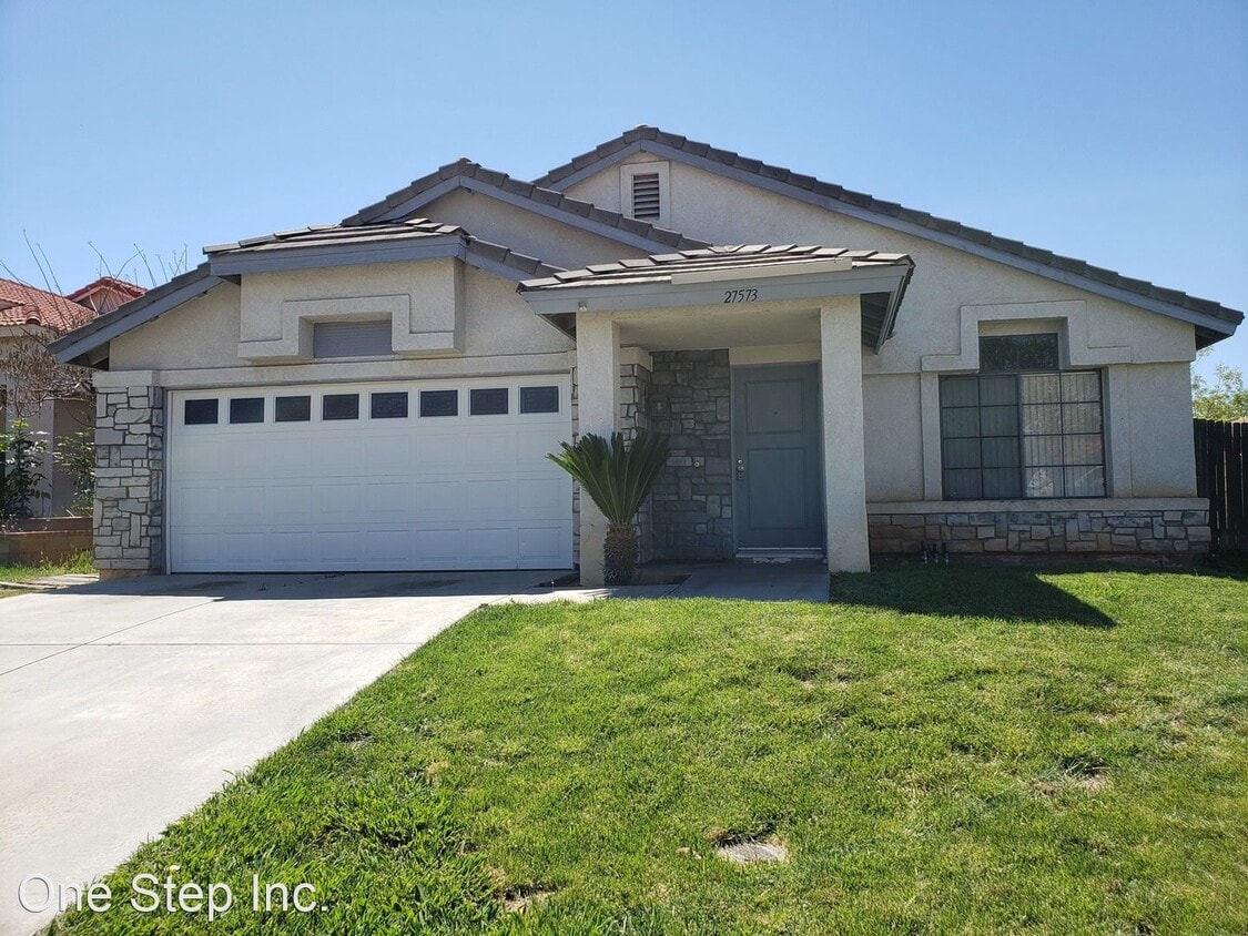 3 br, 2 bath House 27573 Via Real House Rental in Sun City, CA