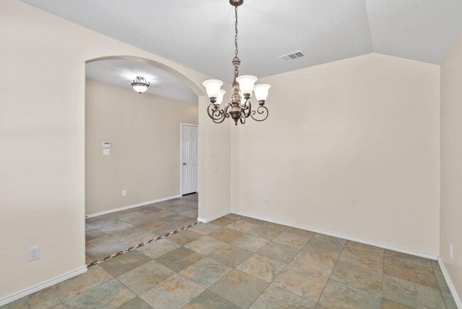 Building Photo - 717 Boone Valley Dr
