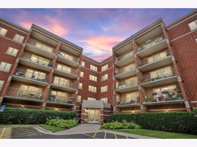 Building Photo - 6430 W Berteau Ave