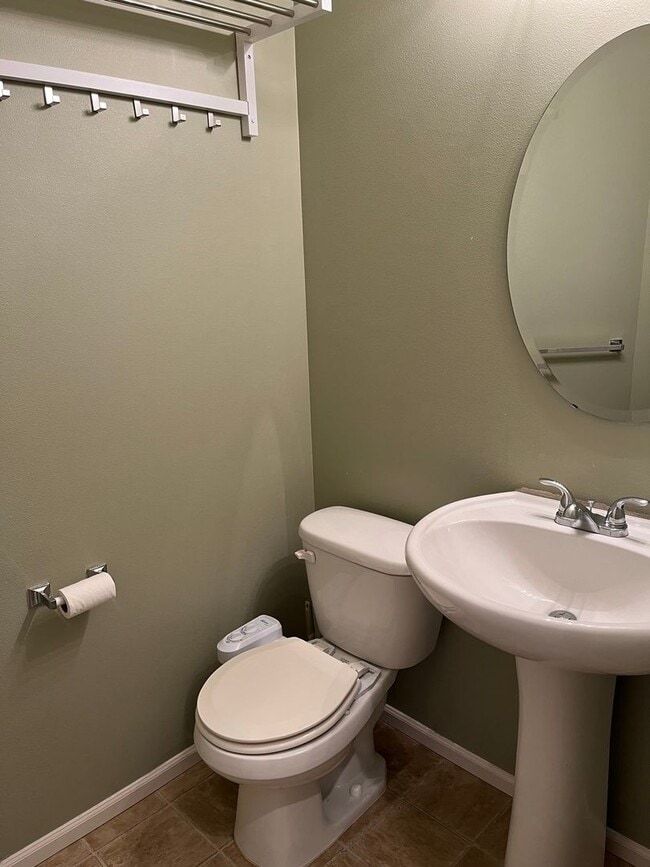 Building Photo - Lovely 3 Bedroom Home in Lakeland Hills In Auburn