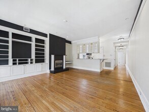 Building Photo - 2220 Delancey St