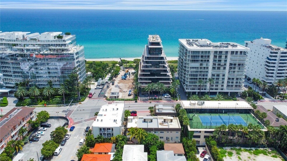 Primary Photo - 8954 Collins Ave