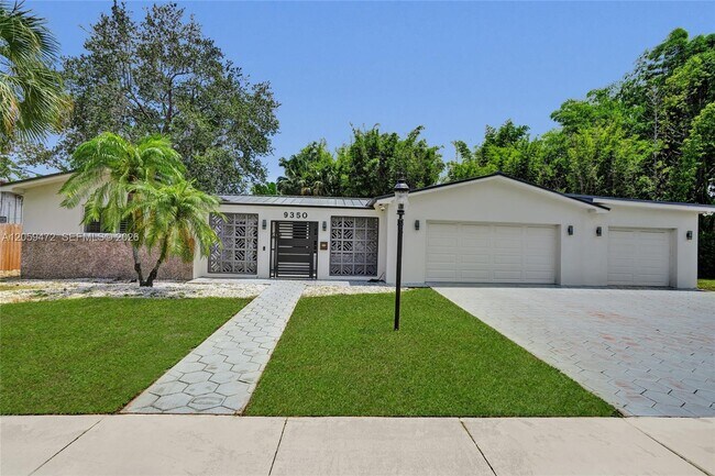 Building Photo - 9350 SW 48th St