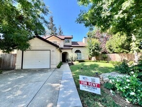 Building Photo - 1567 E Eclipse Ave