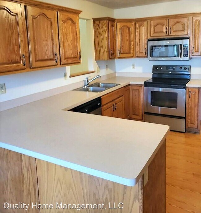 Building Photo - 3 br, 2 bath House - 137 Cheyenne Dr