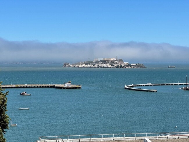 Building Photo - Million-Dollar Views, Starter Price!