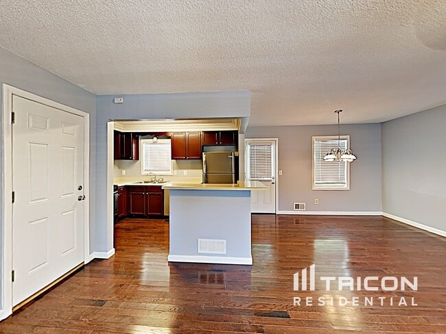 Building Photo - 203 Brookside Dr