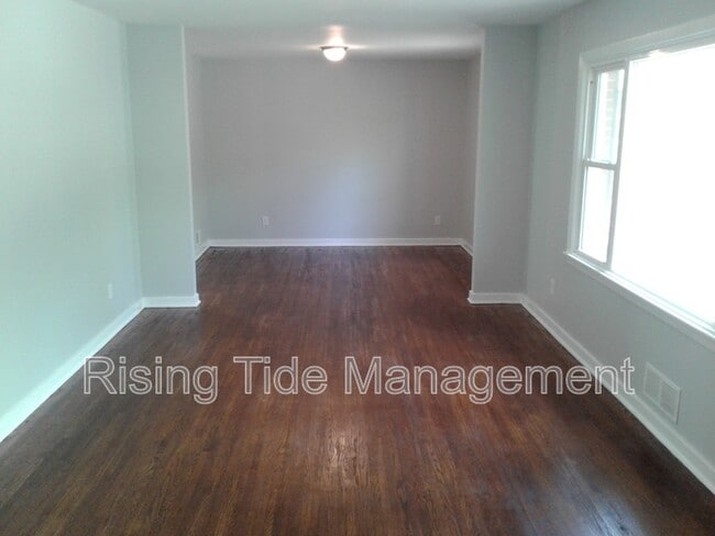 Building Photo - 1134 Springview St