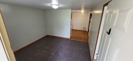 Building Photo - 415 Ohio Ave