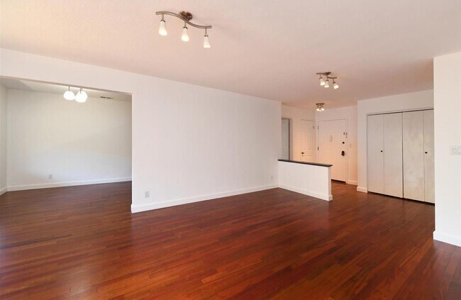 Foto del edificio - 26953 Hayward Blvd