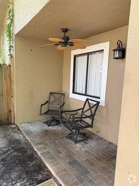Building Photo - 1216 Periwinkle Pl