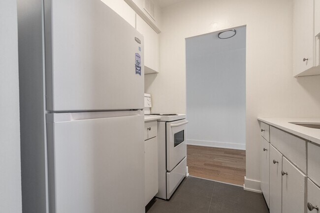 Photo du bâtiment - 111 Lawton Boulevard