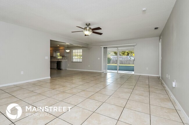 Foto del edificio - 6417 Dartmouth Rd