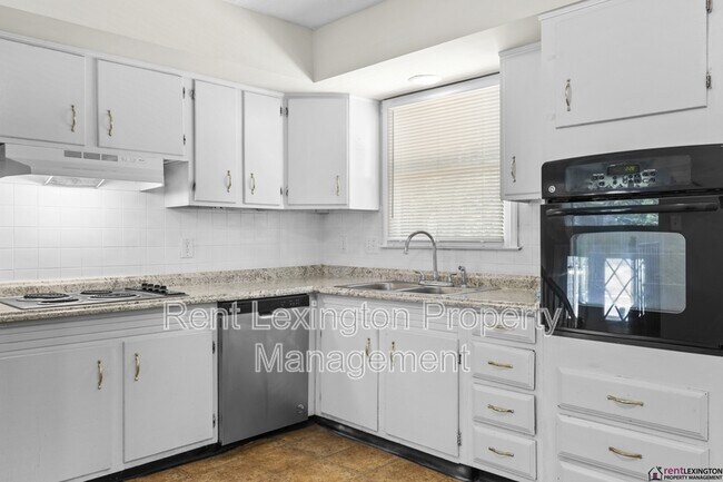 Foto del edificio - 3330 Tisdale Dr