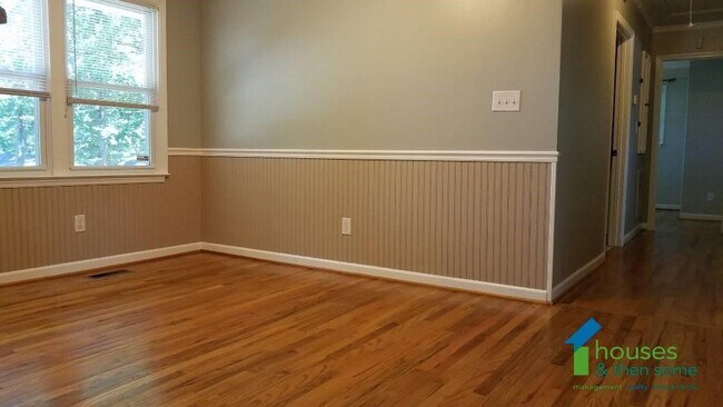 Foto del edificio - 200 Artillery Road