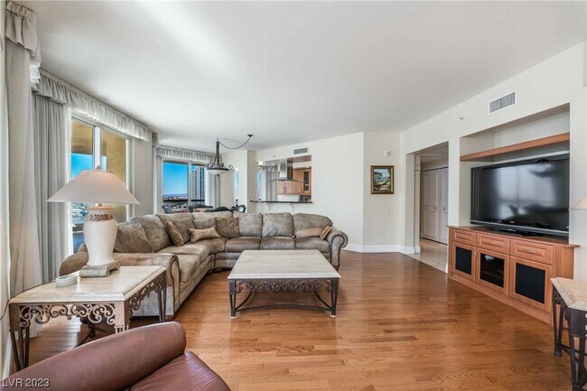 Foto del edificio - 2747 Paradise Rd