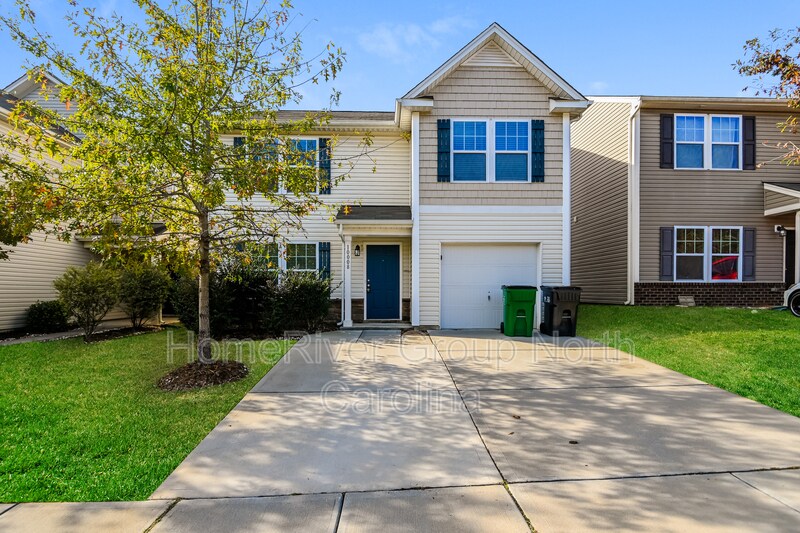 Foto principal - 10008 Portaferry Dr