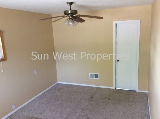 Building Photo - 1156 N Chaco Ave