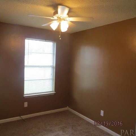 Foto del edificio - 8215 Riviera Ct