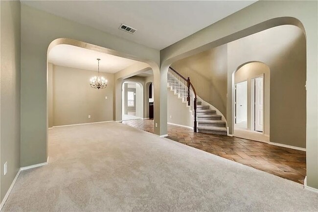 Building Photo - 9304 Regal Oaks Dr