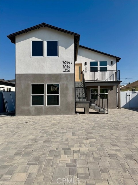 Building Photo - 7854 Troost Ave