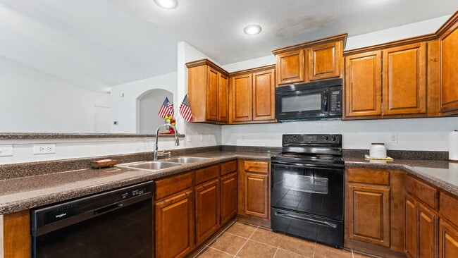 Building Photo - 4486 W Serviceberry Dr