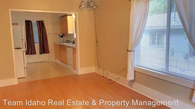 Building Photo - 427 E Veatch St