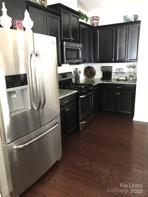 Building Photo - 8039 Scarlet Oak Ter