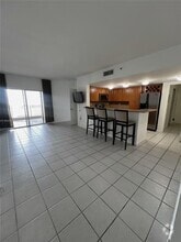 Building Photo - 120 SW 37th Ave