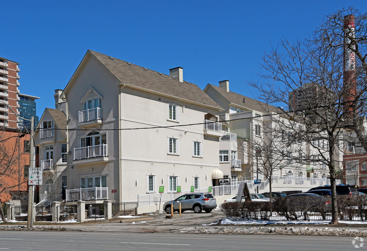 Photo du bâtiment - The Mansions at Jarvis