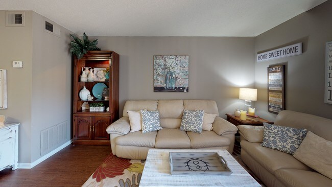 Sturbridge Townhouses Apartments Little Rock Ar Apartments Com