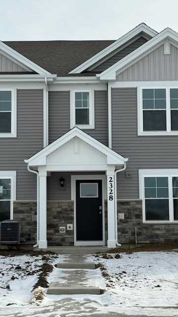 Building Photo - 2328 Noble Ln