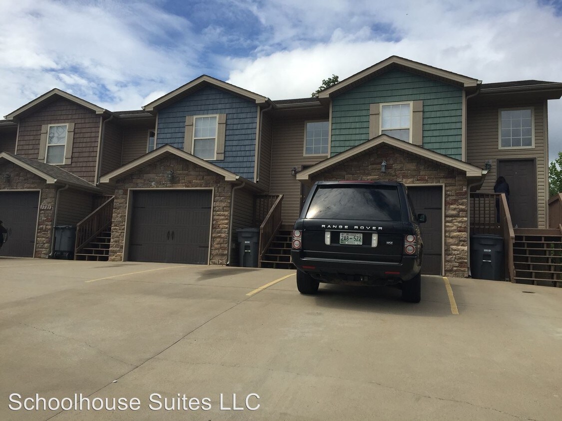 Primary Photo - 3 br, 2 bath House - 1719-D Thistlewood Dr.