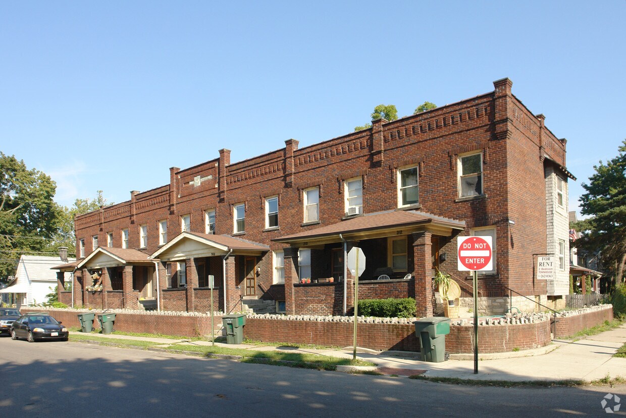 Primary Photo - 300-312 Clinton St
