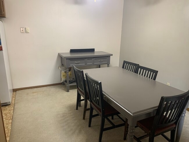 Dining - 1008 Hackberry Dr