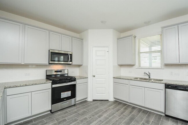 Foto del edificio - 22334 Auburn Cabin Ln