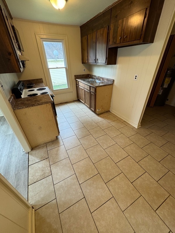 Building Photo - 2121 Hazelwood Ave