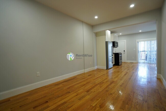 Foto del edificio - 374 Oxford St