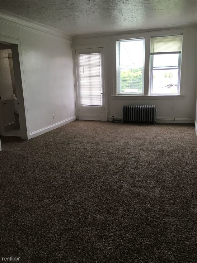 Primary Photo - 3407 Longfellow St