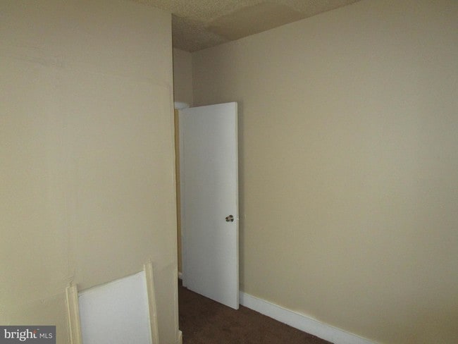 Building Photo - 6413 Old York Rd