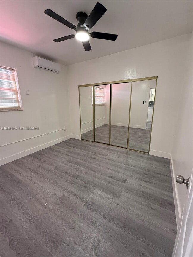Foto del edificio - 4221 NW 2nd Terrace