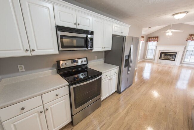Building Photo - 1088 Amber Ln